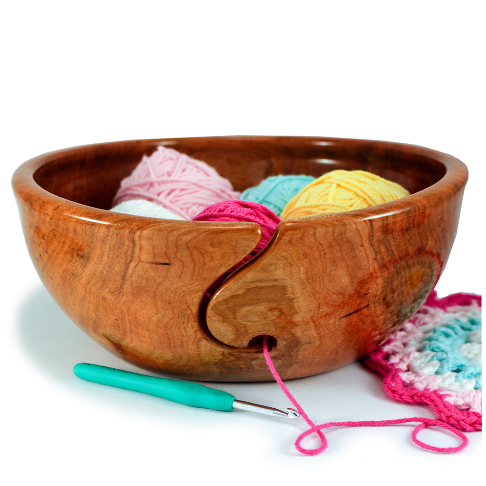 Handcrafted Wood Yarn Bowl for Knitting, Yarn bowl wooden with crochet  hooks